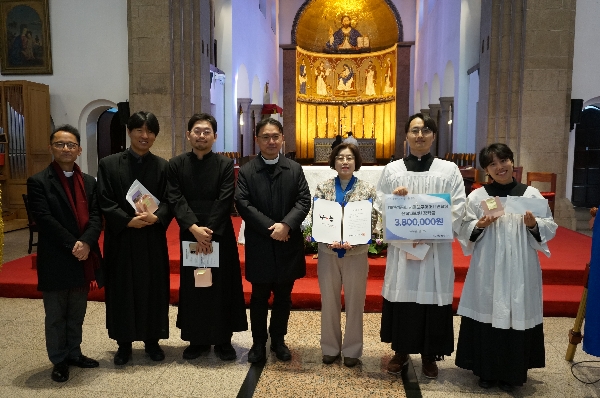 서울교구 어머니연합회, 신학대학원 장학금 380만원 전달 대표이미지